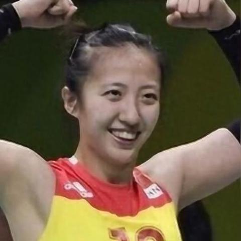 隐形的中坚，自由防守队员在排球比赛中的价值与担当